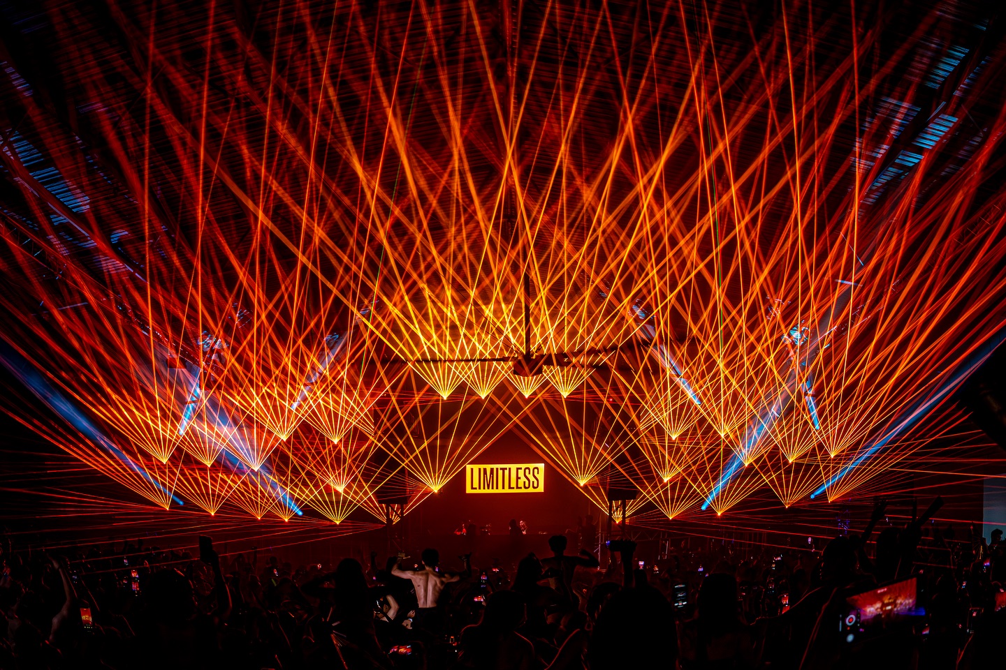 Darren Syles on stage at Limitless tour 2025